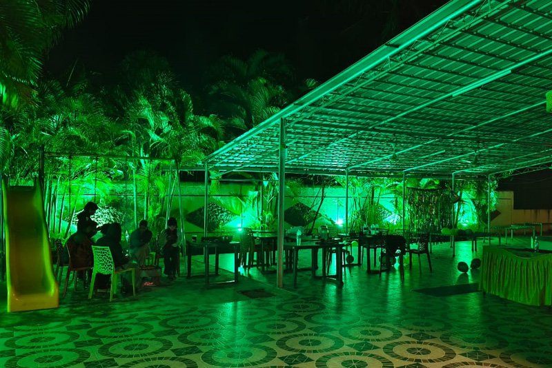 Paras Villa - Night View
